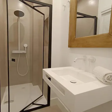 Apartment Genteel Castilla Iv